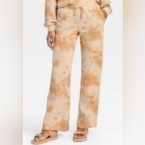 Women's IML Tie Dye Flare Leg Sweatpants Size L NWT